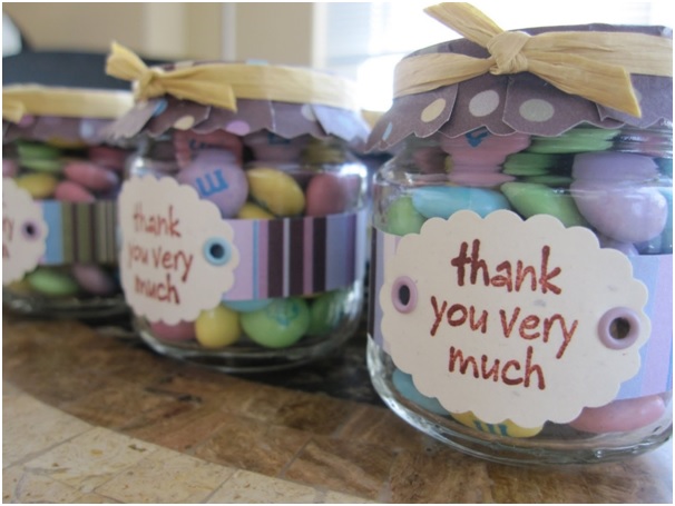 Decorated jar with thank you written on it to feel the benefits of gratitude practice
